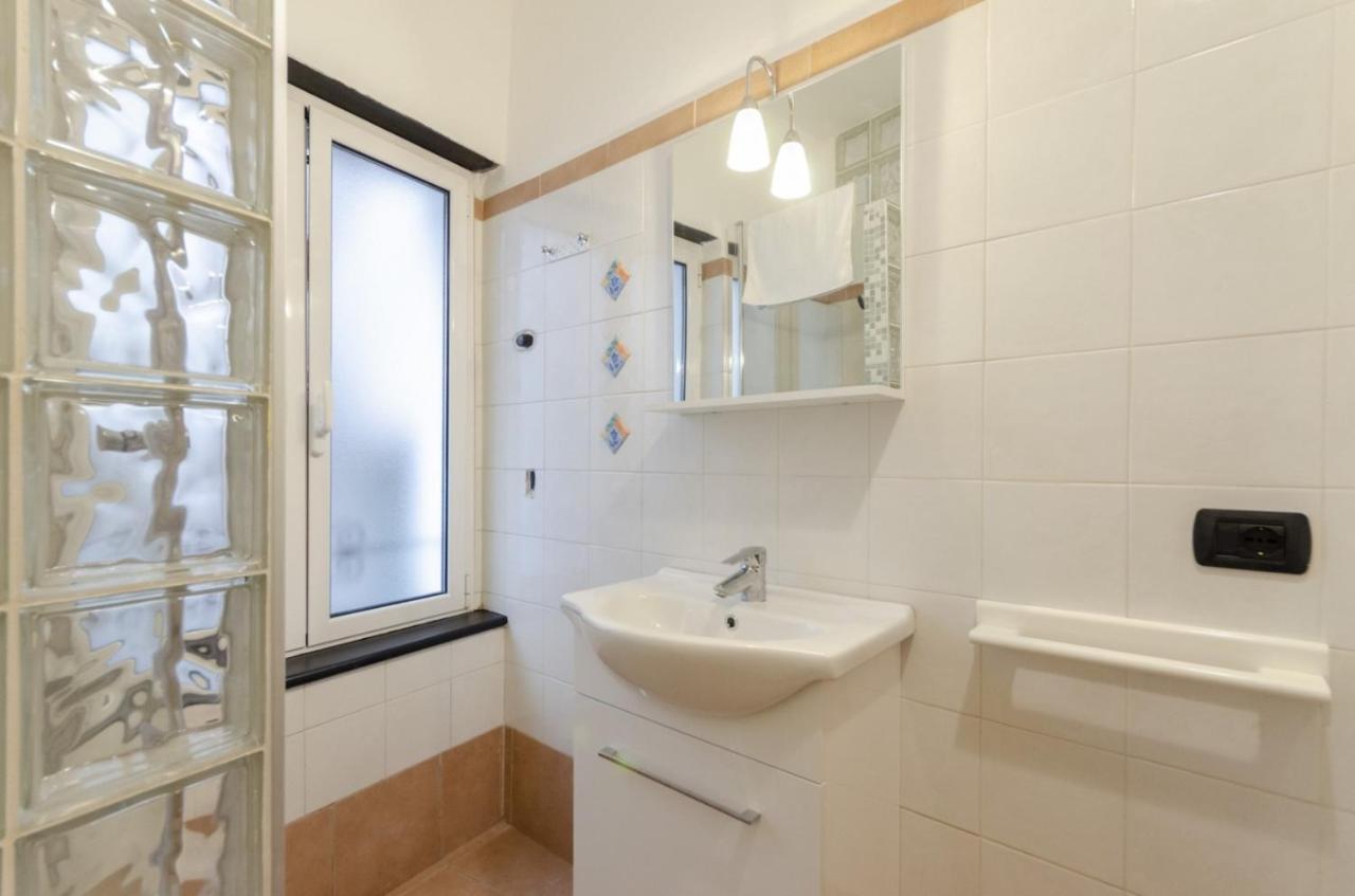 דירות ג'נובה Joivy Warm Family Flat For 9, Near Porto Antico מראה חיצוני תמונה